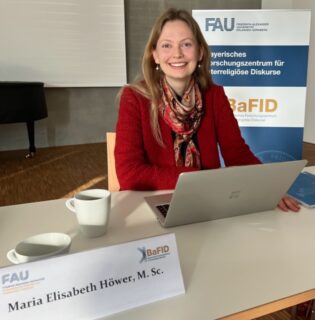 Anstelle des erkrankten Dr. Dr. Martin Breul (Universität Erfurt) übernahm Maria Elisabeth Höwer, M.Sc., BaFID, den Vortrag über das Konzept der Rationalität im Christentum.