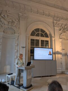 Professor Kerstin Schlögl-Flierl