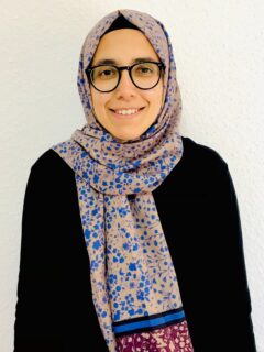 كوبرا أوزجان (Kübra Özcan)