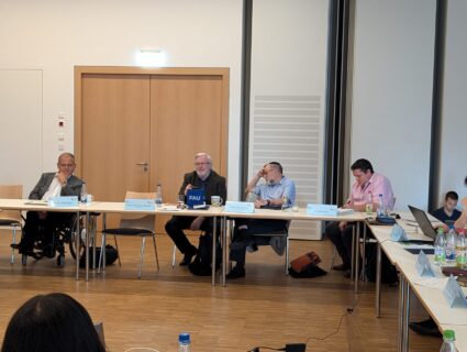 The FAU Microphone Cube ensures good sound quality.